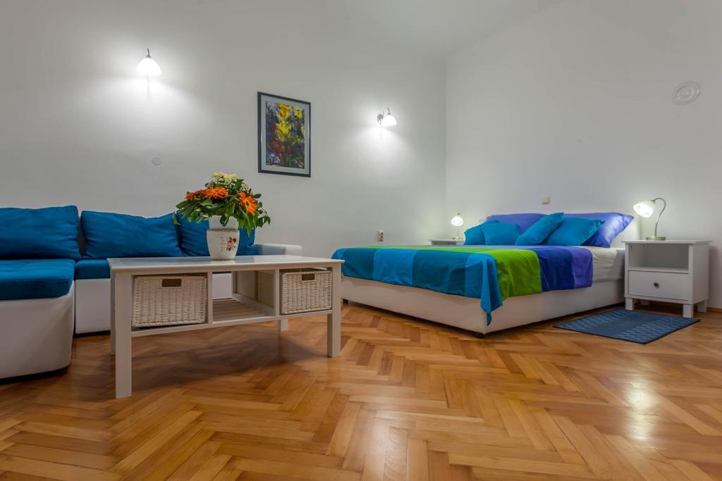 Chic Apartment In Center スプリト 部屋 写真